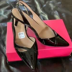 Paten leather small heal shoe